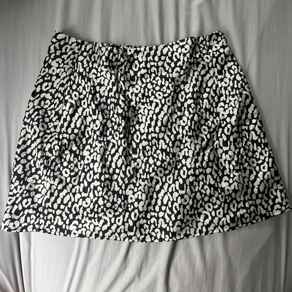 Princess Polly Black and White Leopard Print Mini Skirt, Size 10